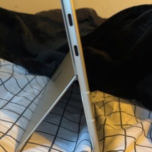 Surface Pro 9 SQ3 5G 16GB RAM 12&GB Storage